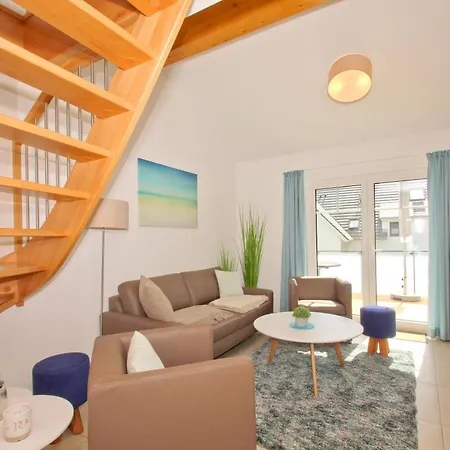 strandnahe FeWo mit Balkon, gratis Nutzung vom AHOI Erlebnisbad und Sauna in Sellin - Rex Rugia FeWo 10-6 Lobbe